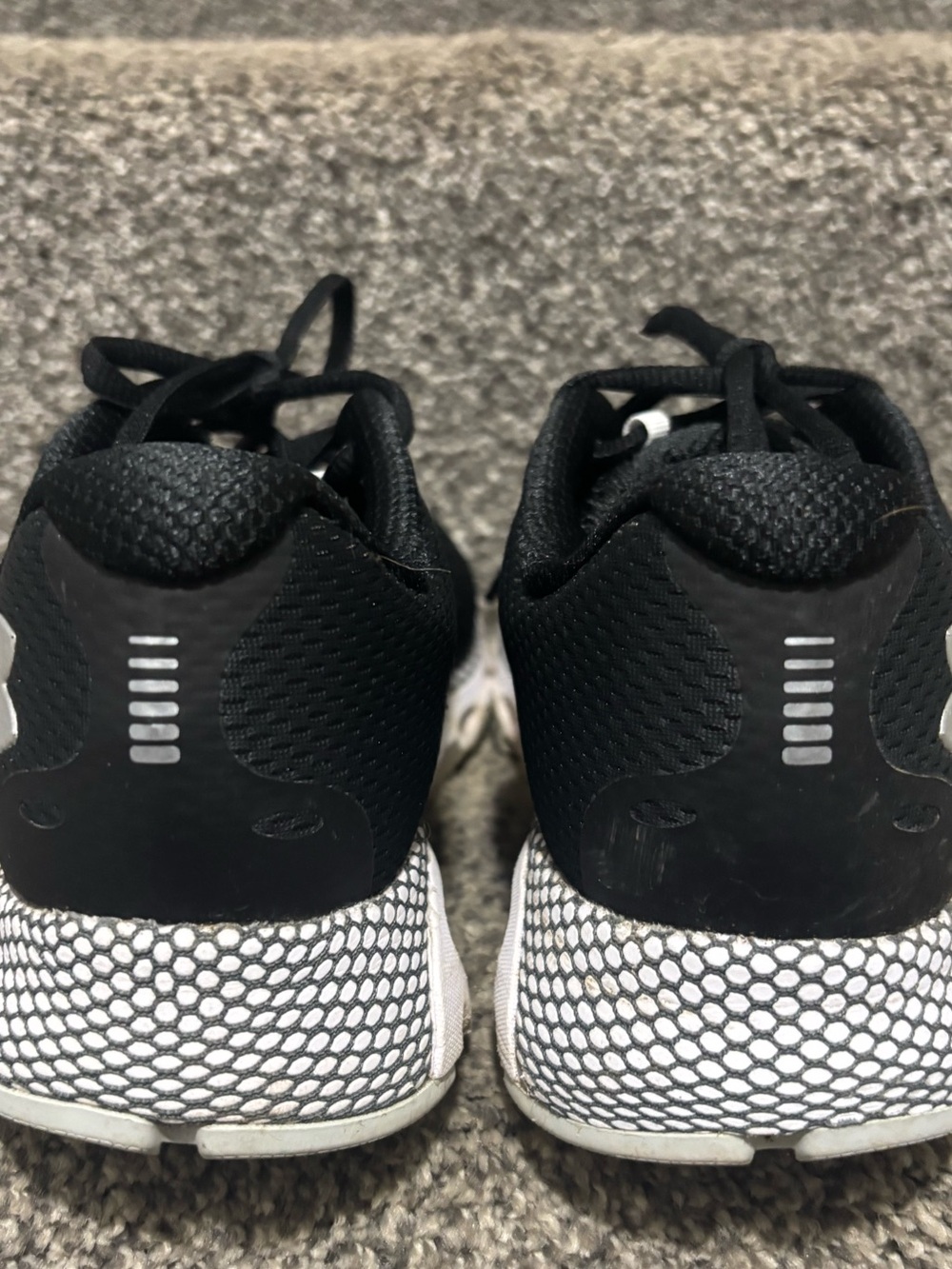 Under Armour Women's HOVR Infinite
3 Running Shoes - Picture 6 of 11